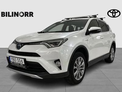 Vit Begagnad 2015 Toyota RAV4 Hybrid Executive SUV | 159 000 kr (Marknadspris)