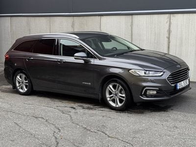 Begagnad Ford Mondeo Titanium 188 HK (138 kW) 2019 Grå Kombi