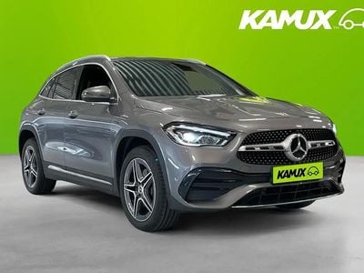 Silver/grå Begagnad 2021 Mercedes GLA250 AMG SUV | 369 800 kr (Marknadspris)