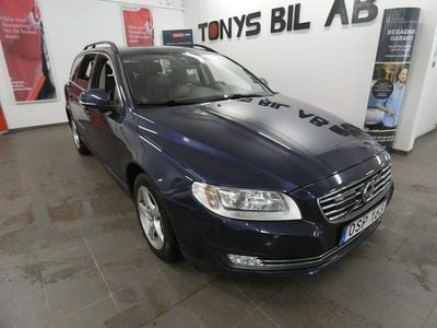 Begagnad Volvo V70 Momentum 181 HK (133 kW) 2015 Blå Kombi