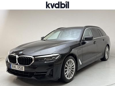 Svart Begagnad 2021 BMW 530e Kombi | 289 000 kr (Marknadspris)