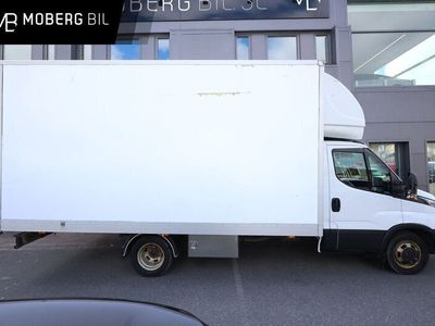 begagnad Iveco Daily 35 2.3 JTD Flyttbil Volymskåp Webasto 2022, Transportbil