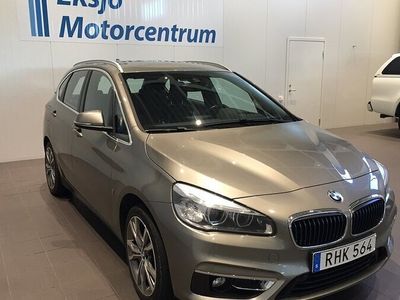 begagnad BMW 220 Active Tourer 225xe Luxury Line Skinn V-Hjul 2017, Minibuss