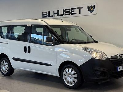 Begagnad Opel Combo 95 HK (69 kW) 2015 Vit Minibuss