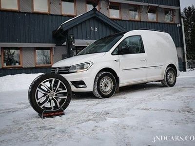 Flerfärgad Begagnad 2018 VW Caddy Exclusive Minibuss | 119 900 kr (Marknadspris)