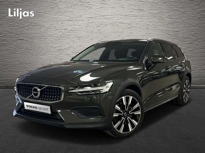 begagnad Volvo V60 CC B4 AWD D Adv NaviP Edt