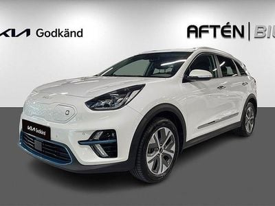 Vit Begagnad 2022 Kia e-Niro SUV | 269 800 kr (Bra pris)