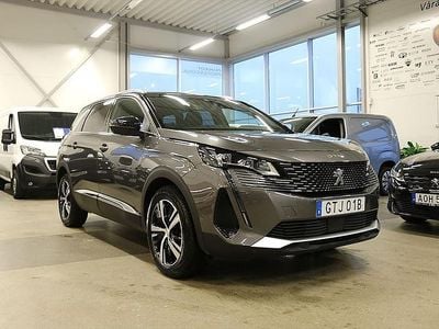 Grå Begagnad 2023 Peugeot 5008 GTi Minibuss | 319 900 kr (Marknadspris)