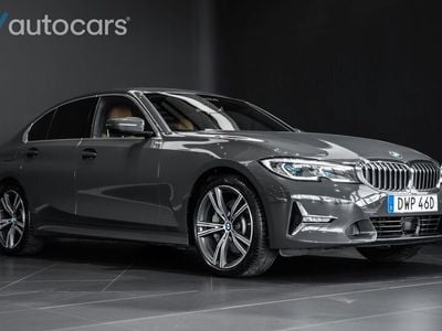 Grå Begagnad 2019 BMW 330 Luxury Line Sedan | 398 750 kr (Lite dyr)