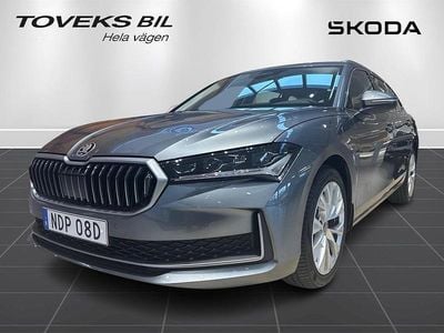 Grå Ny 2026 Skoda Superb Kombi | 464 900 kr