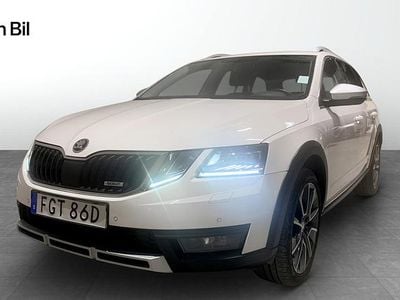 Begagnad Skoda Octavia Scout 2020 Vit Kombi