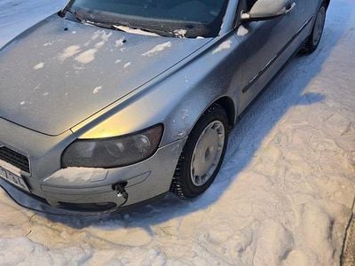 Begagnad 2006 Volvo S40 Sedan | 55 000 kr (Lite dyr)