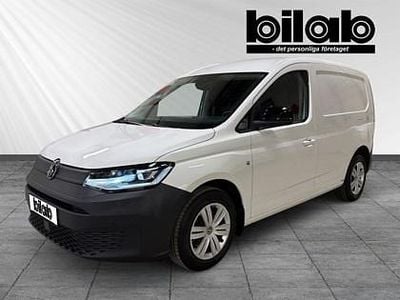 Candyvit Begagnad 2025 VW Caddy Minibuss | 335 000 kr (Marknadspris)