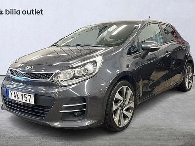 Begagnad Kia Rio 84 HK (61 kW) 2015 Grå Halvkombi