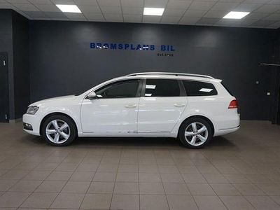 Begagnad VW Passat 150 HK (110 kW) 2015 Vit Kombi