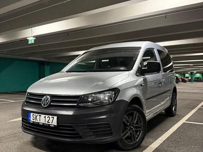 Begagnad VW Caddy 75 HK (55 kW) 2016 Minibuss