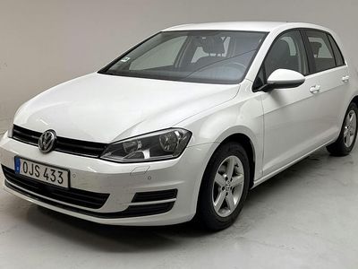 Vit Begagnad 2017 VW Golf VII | 120 000 kr (Lite dyr)