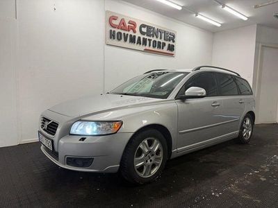 Ljusgrå Begagnad 2010 Volvo V50 Momentum Kombi | 39 900 kr (Bra pris)