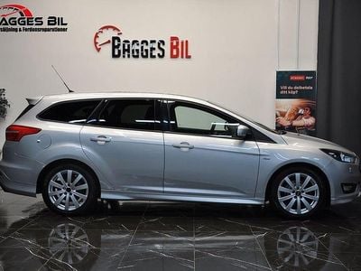 Grå Begagnad 2017 Ford Focus ST-Line Kombi | 125 900 kr (Marknadspris)