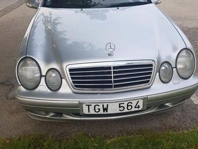 begagnad Mercedes CLK200 
