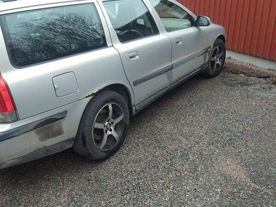 begagnad Volvo V70 2.4 Business Euro 4