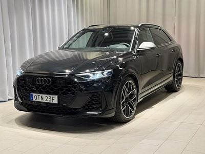 Mytsvart metallic Begagnad 2024 Audi RS Q8 Performance SUV | 1 499 000 kr (Superpris)