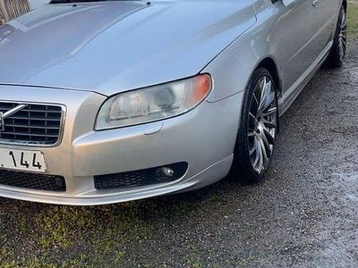 Begagnad 2007 Volvo S80 Sedan | 35 000 kr (Marknadspris)