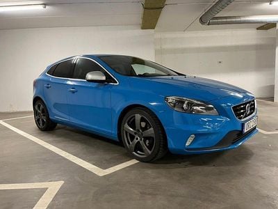 Begagnad Volvo V40 R-Design 115 HK (84 kW) 2015