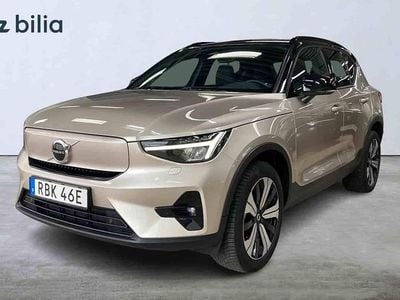 Grå Begagnad 2023 Volvo XC40 Single Motor SUV | 334 900 kr