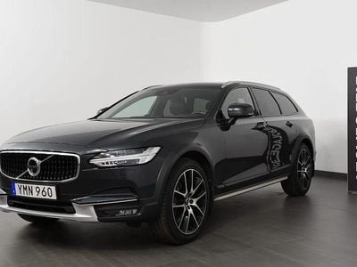 Grå Begagnad 2017 Volvo V90 CC Pro Kombi | 259 800 kr (Lite dyr)