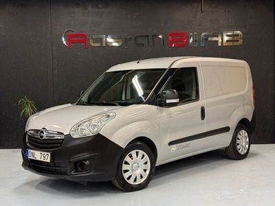 Begagnad Opel Combo 90 HK (66 kW) 2013 Grå Minibuss
