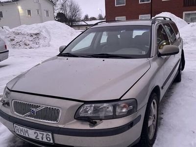 begagnad Volvo V70 2.4 T