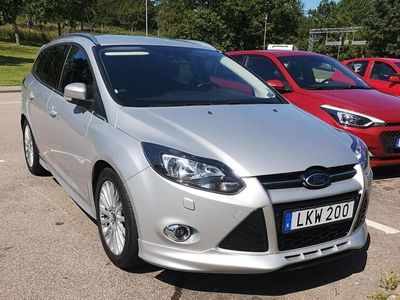 begagnad Ford Focus Kombi 125HK 6-Vxl Ny kamrem ST-line