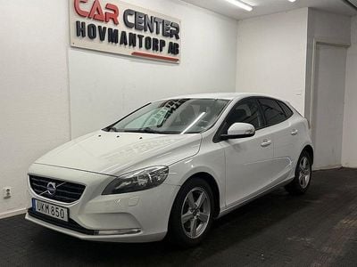 Begagnad Volvo V40 Kinetic 120 HK (88 kW) 2014 Vit Halvkombi