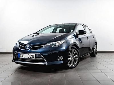 Metallic Begagnad 2013 Toyota Auris Hybrid Halvkombi | 114 900 kr (Marknadspris)