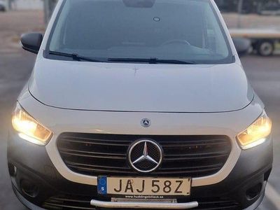 Vit Begagnad 2023 Mercedes Citan 110 Van | 160 000 kr