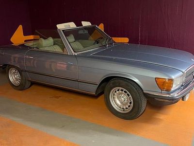 Ljusblå Begagnad 1972 Mercedes SL350 Cab | 339 000 kr