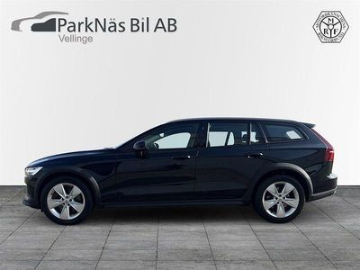 Begagnad Volvo V60 CC 197 HK (144 kW) 2021 Svart Kombi