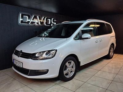 Begagnad VW Sharan 150 HK (110 kW) 2017 Vit Minibuss