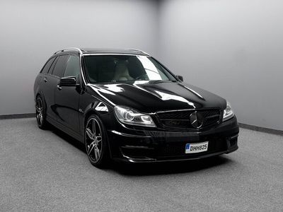 begagnad Mercedes C63 AMG T 7G AMG Plus Sport Performance 487hk H&K