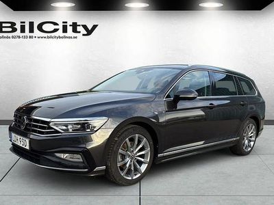 Mörkgrå (grå) Begagnad 2022 VW Passat GT Kombi | 319 000 kr (Lite dyr)