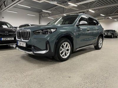 Grön Begagnad 2023 BMW X1 xLine SUV | 419 000 kr (Marknadspris)