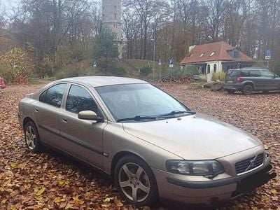 Begagnad 2004 Volvo S60 Sedan | 24 000 kr (Bra pris)