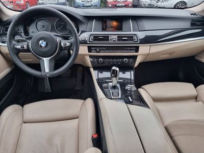 begagnad BMW 520 d xDrive LCI AUT Sportline Skinn El-Drag 190hk