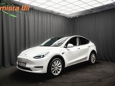 Begagnad Tesla Model Y Long Range AWD 378 kW (514 HK) 2021 Vit SUV