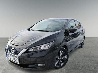 Begagnad Nissan Leaf N-Connecta 110 kW (150 HK) 2021 Svart Halvkombi