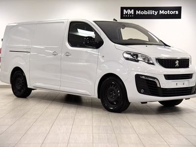 begagnad Peugeot e-Expert 75kWh PRO Navi Backkamera 2023, Transportbil