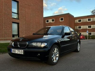 begagnad BMW 318 i Sedan Nyservad