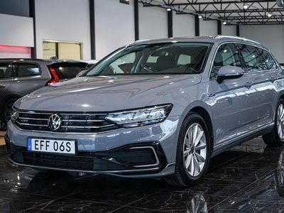 Begagnad VW Passat GTE 218 HK (160 kW) 2022 Grå Kombi