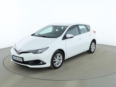 Begagnad Toyota Auris Active 117 HK (86 kW) 2017 Vit Halvkombi